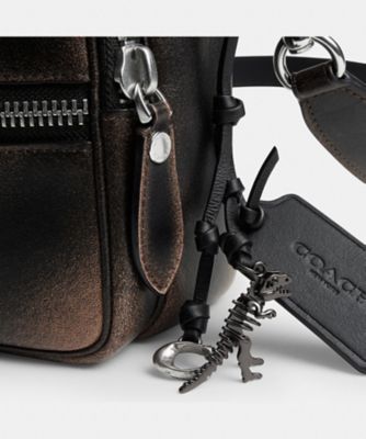 ダコタ クロスボディ バッグ・ラブド レザー | COACH/コーチ | 三越